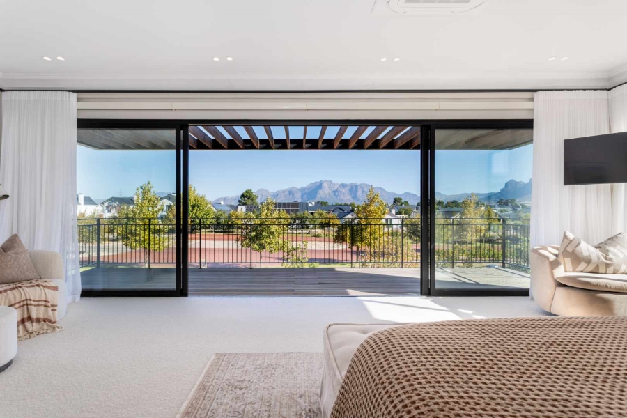 8 Bedroom Property for Sale in Val De Vie Estate Western Cape